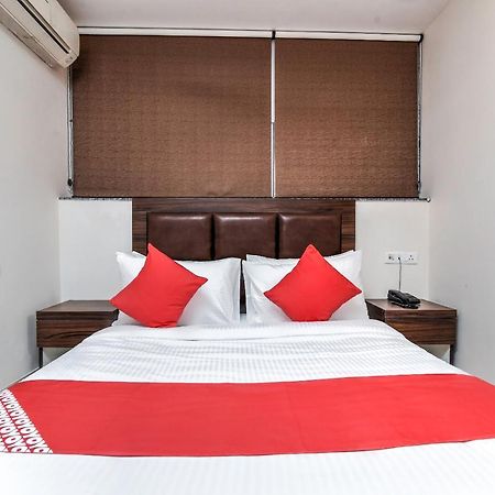 Oyo 80678 Shreenath Residency New Delhi Exterior photo