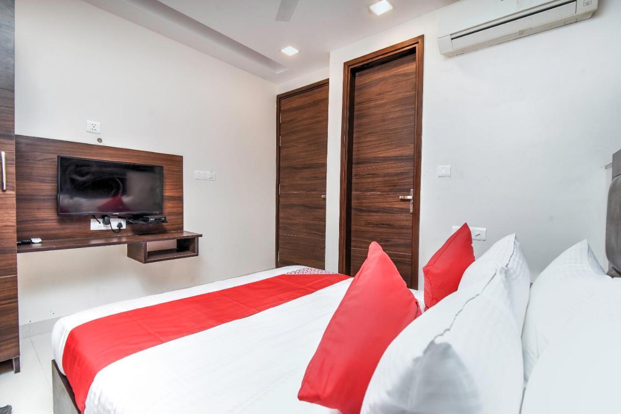 Oyo 80678 Shreenath Residency New Delhi Exterior photo